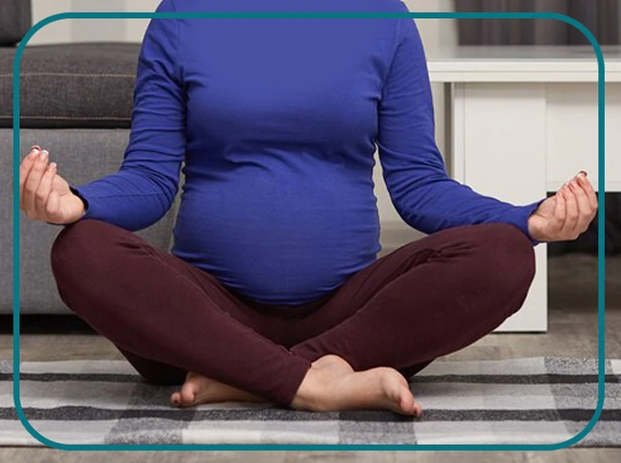 دوره یوگای بارداری و زایمان