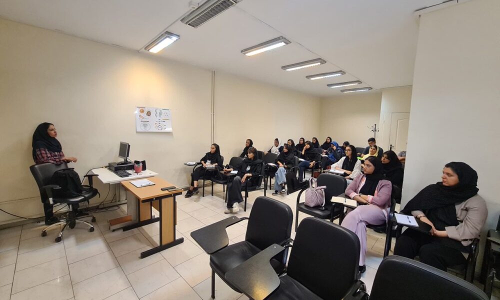 اجرای طرح آموزش و اشتغال‌زایی پایدار زنان سرپرست خانوار آغاز شد